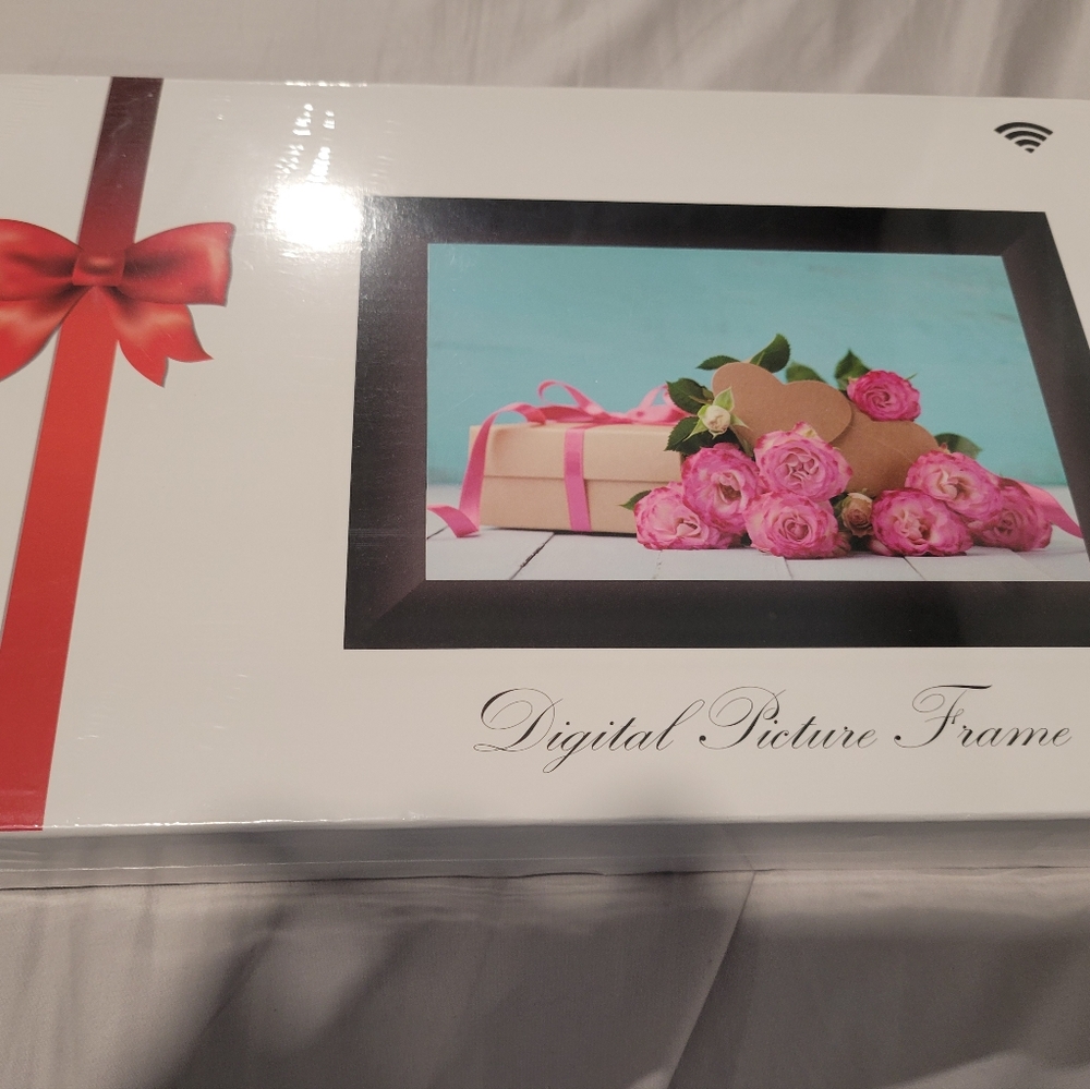 Digital Picture Frame WiFi Smart Picture Frames 10.1Inch HD Digital Photo Frame. - Picture 2 of 5